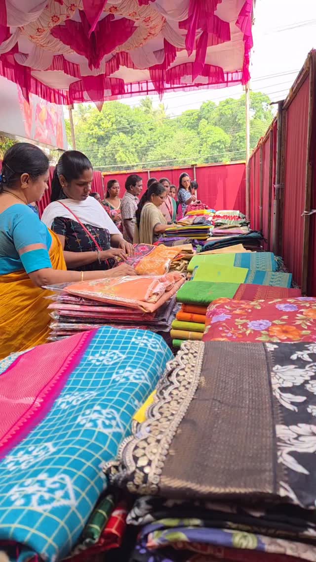 Don’t miss the BIGGEST December Saree Sale! ✨
🎄 Tri-Festive Saree...