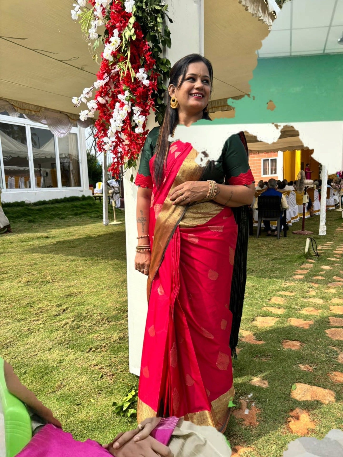 🌸 In your frame, our saree found its story — thank you for sharing...