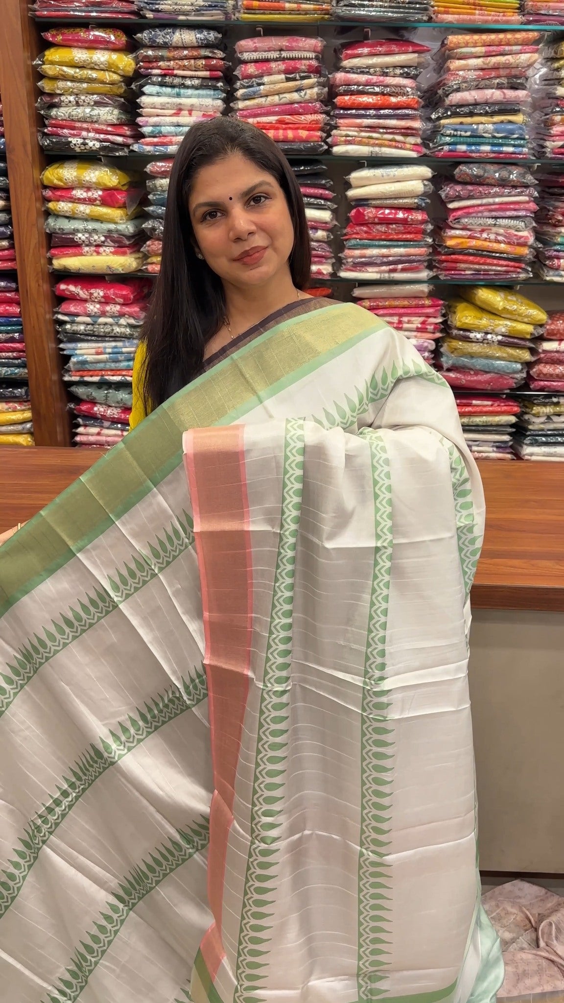 Printed Matka Saree | TTDS2699
Regular Price @ Rs.1000/-
Offer pri...