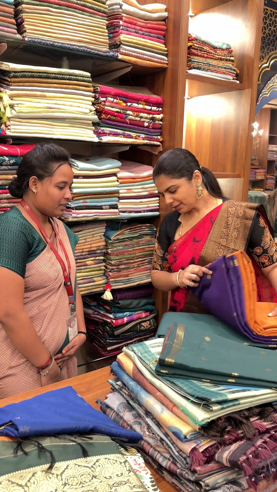 Classic Maheshwari Cotton Saree
Handwoven Maheshwari cotton saree ...