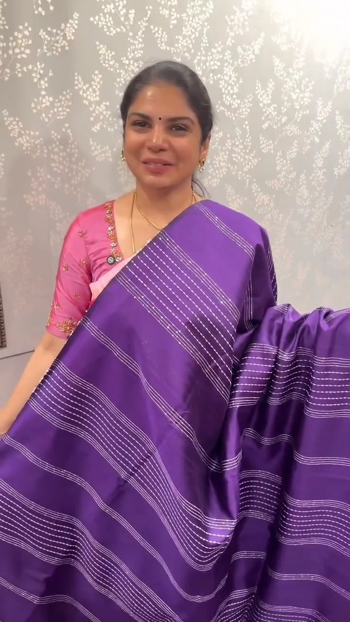 Elegant & Simple
✨ Draped in elegance with shimmer — our Raw Silk ...