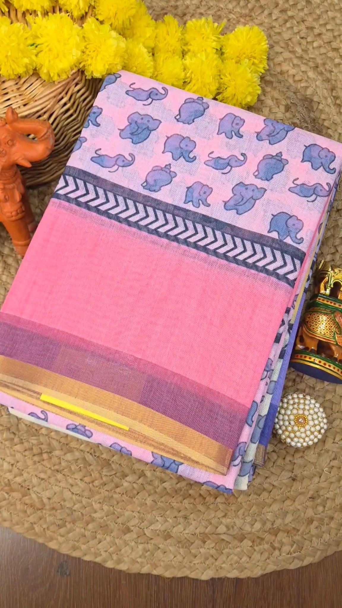 ✨ Linen Cotton Saree ✨
Elegant and comfortable, perfect for daily ...
