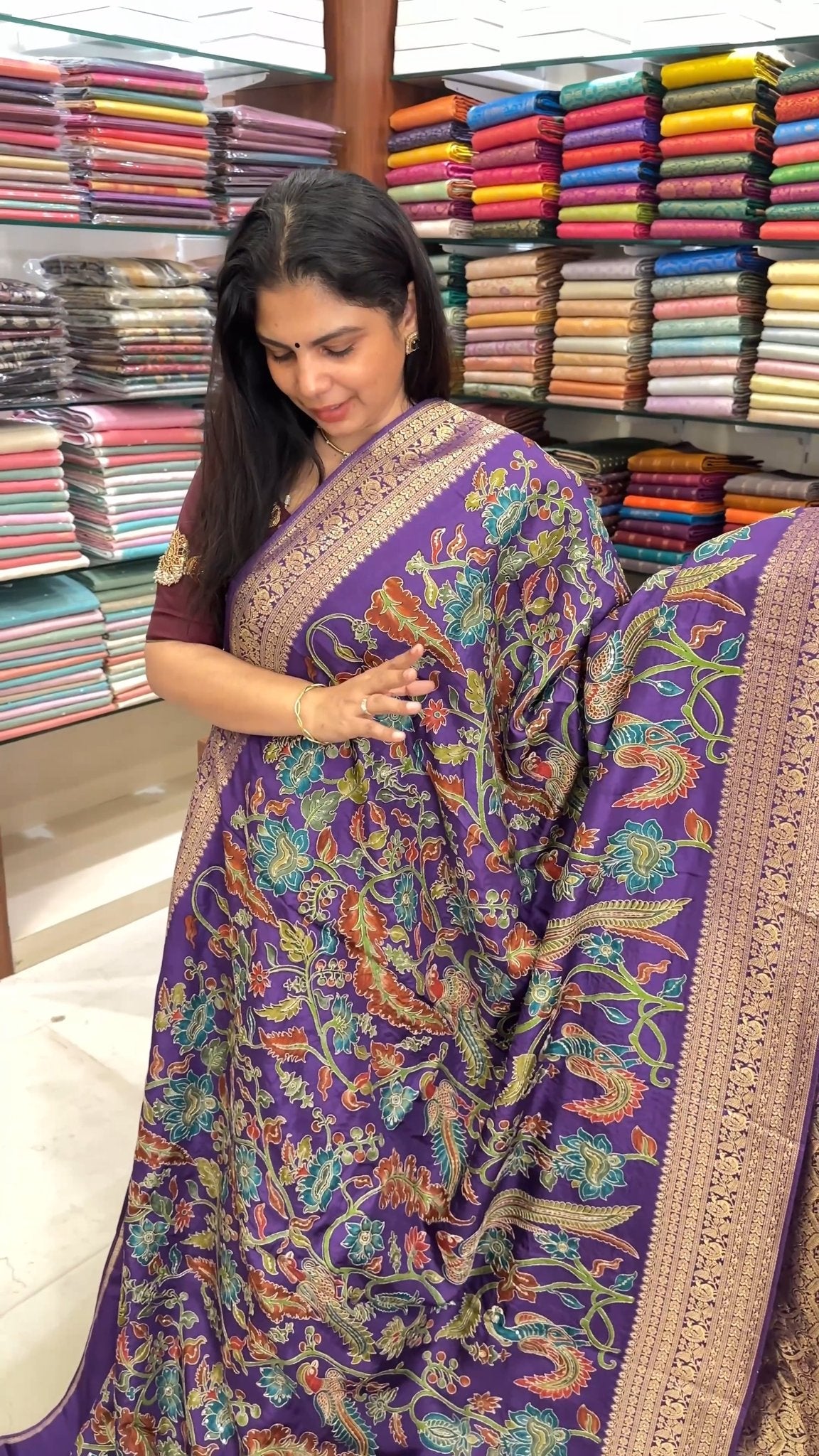 ✨ Pashmina Silk Saree ✨
Soft, elegant, and perfect for any special...