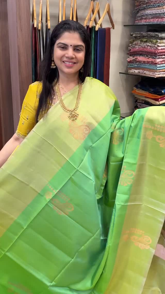 Soft silk saree
#silksaree #sareefashion #sareelovers #sareedraping
