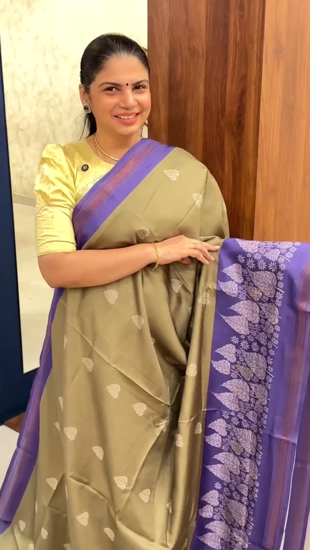Chanderi Cotton Saree
Product Code TTDS3015
#saree #sareelove #sa...