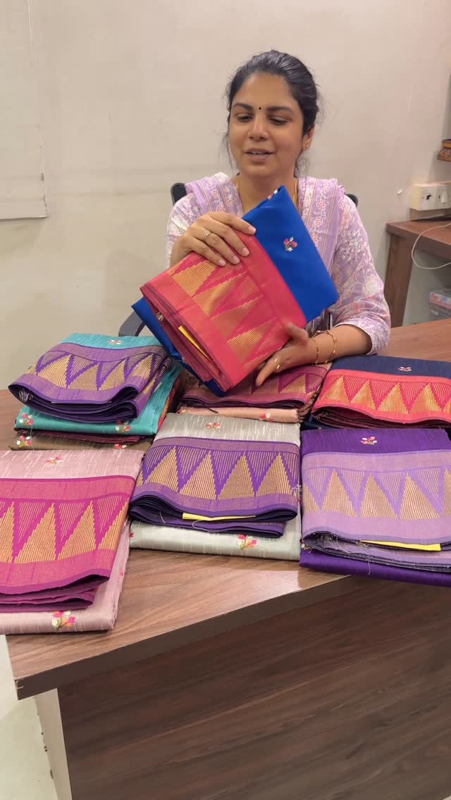 Comment Rose🌹below for price details…☺️
#sareelove #saree #sareef...