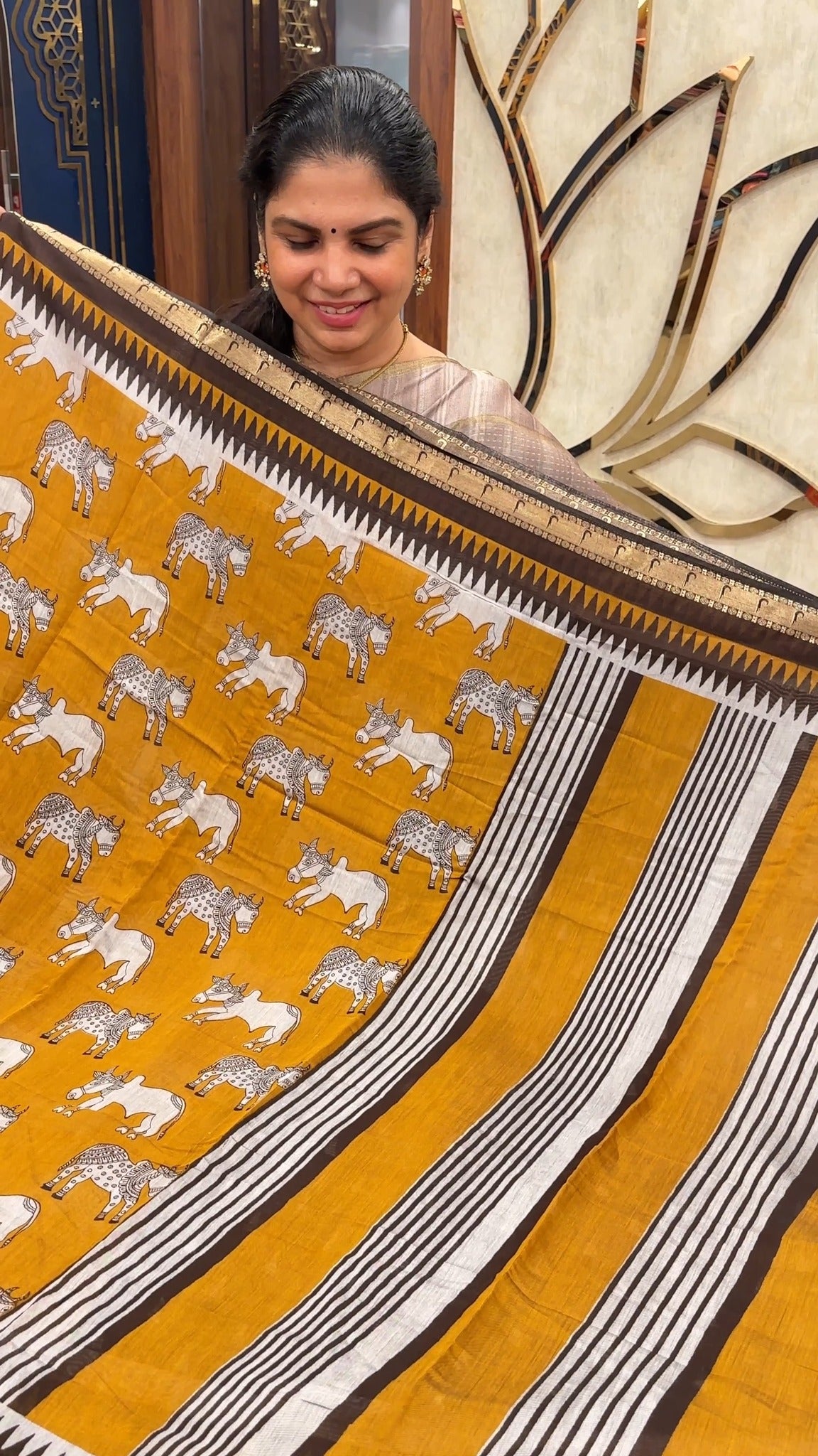 Saree Code - TTDS3095
Saree Name - Chirala Cotton Saree
Blouse - ...