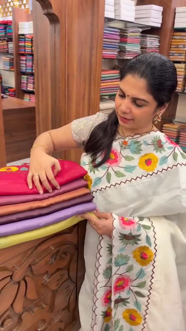 Saree Code - TTDS3097
Saree Name - Fendi Silk Saree | Pre Booking
...
