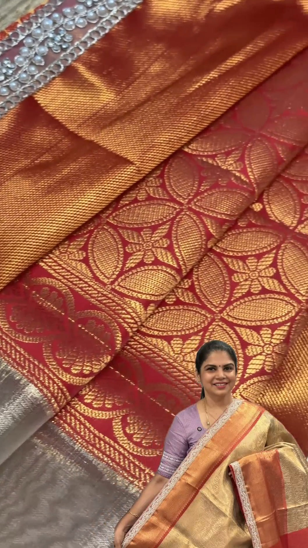 Saree Code - | TTDS3080
Saree Name - Kora Banarasi Silk Saree
Blo...
