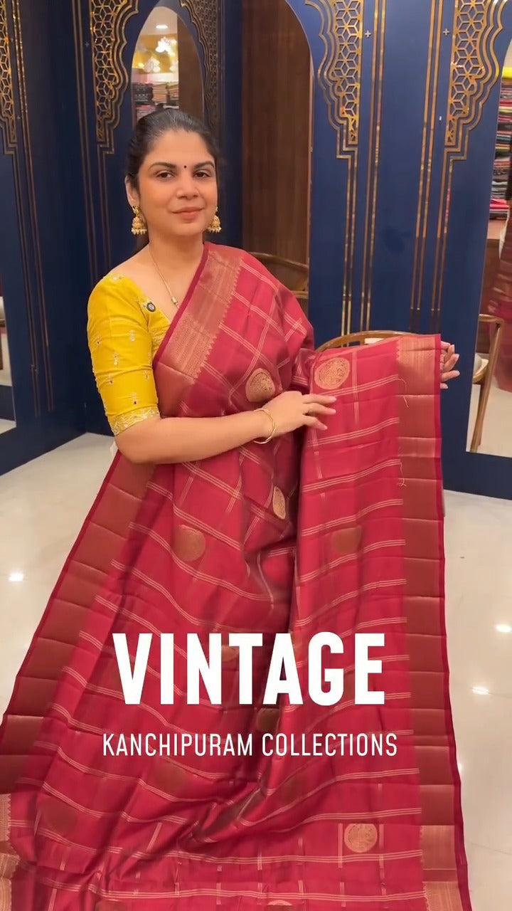 Saree Code - TTDS2933
Saree Name - Vintage Kanchipuram Sarees
Blo...