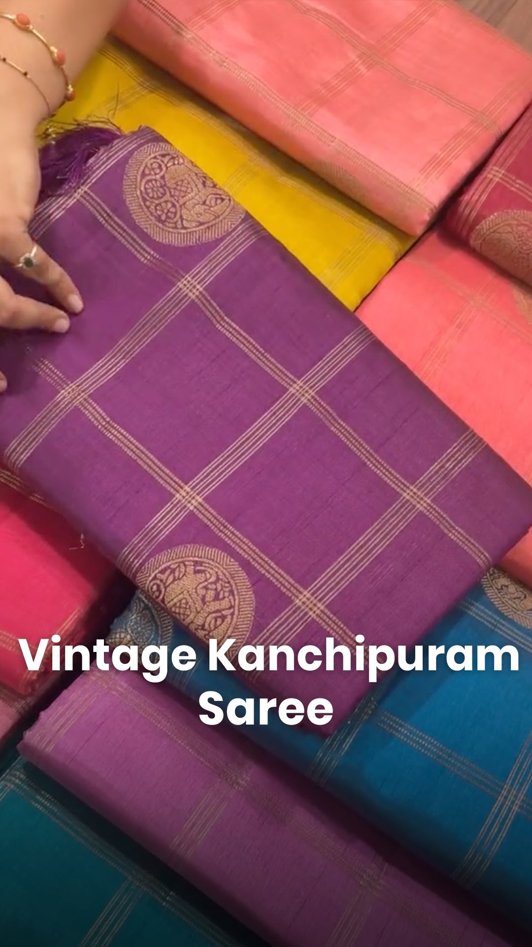 Saree Code - TTDS2933
Saree Name - Vintage Kanchipuram Sarees
Blo...