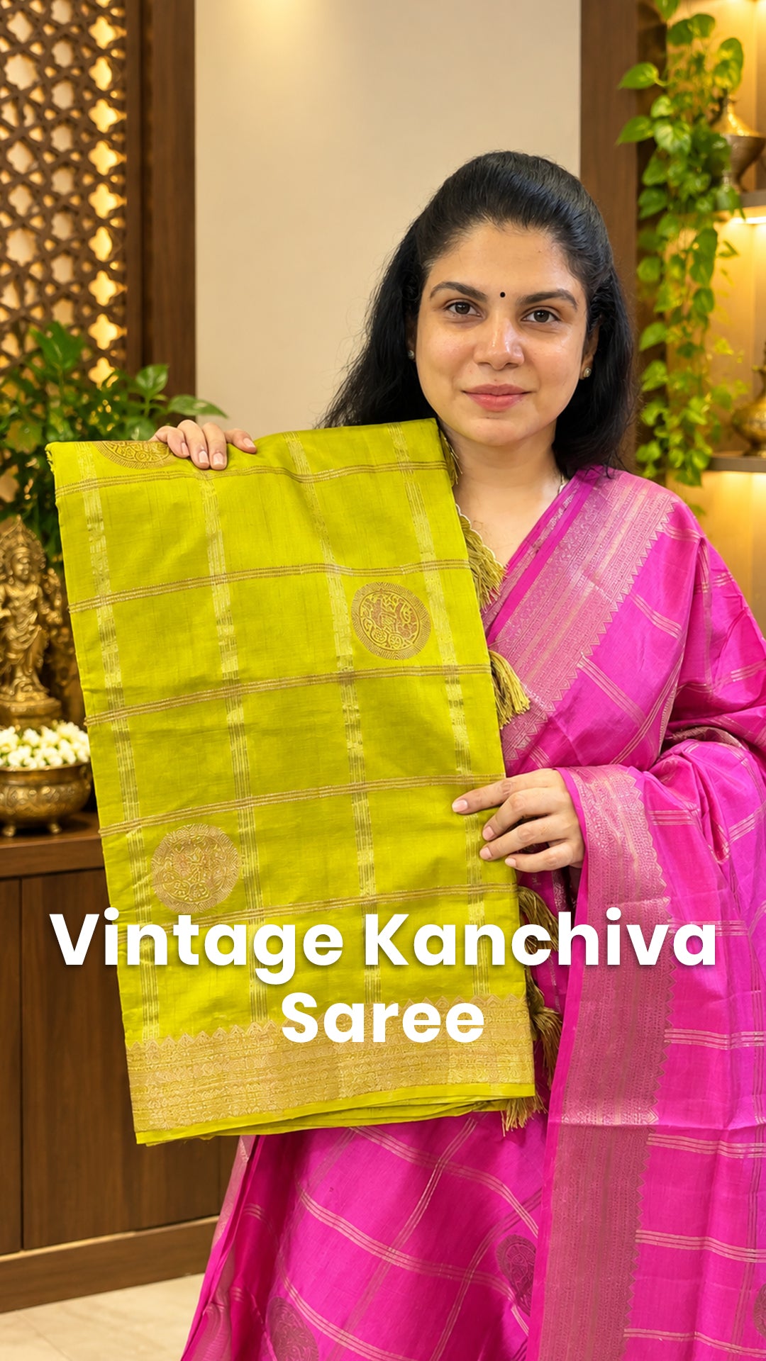 Saree Code - TTDS2933
Saree Name - Vintage Kanchipuram Saree
Pric...