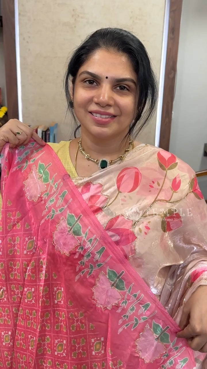 Saree Code - TTDS3596
Saree Name - Fancy Organza Saree
Blouse - ...