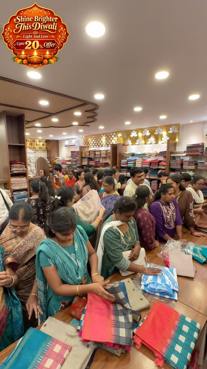 Weekend vibes! Everyone is Welcome for Diwali Shopping! 🛍️❤️