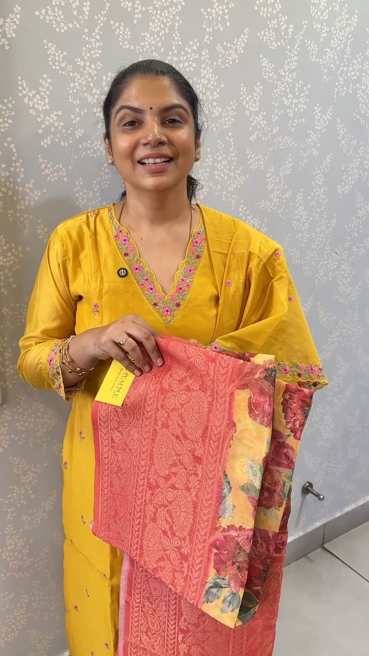 Saree Code - TTDS3676
Saree Name - Jute Banarasi Saree
Price - Rs...