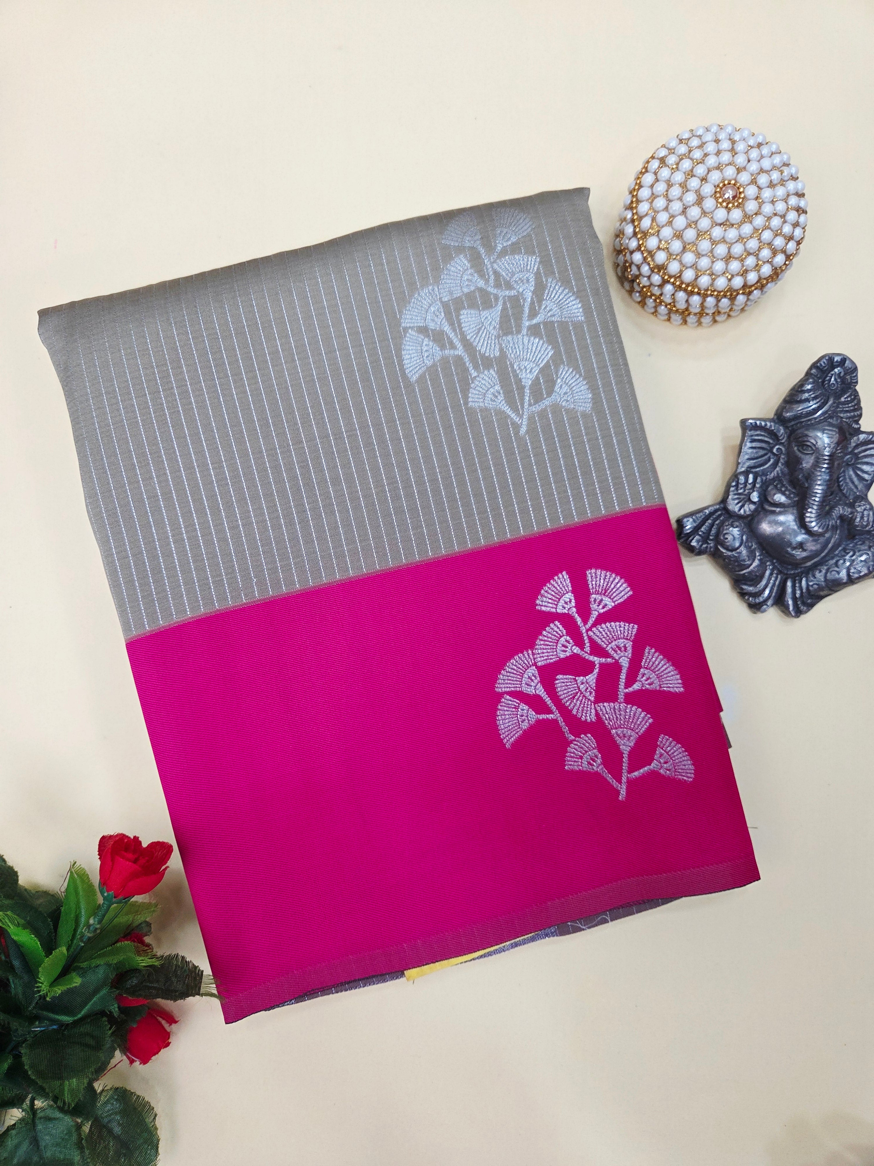 Lichi Silk Saree With Zari woven Pattern | TTDS2366