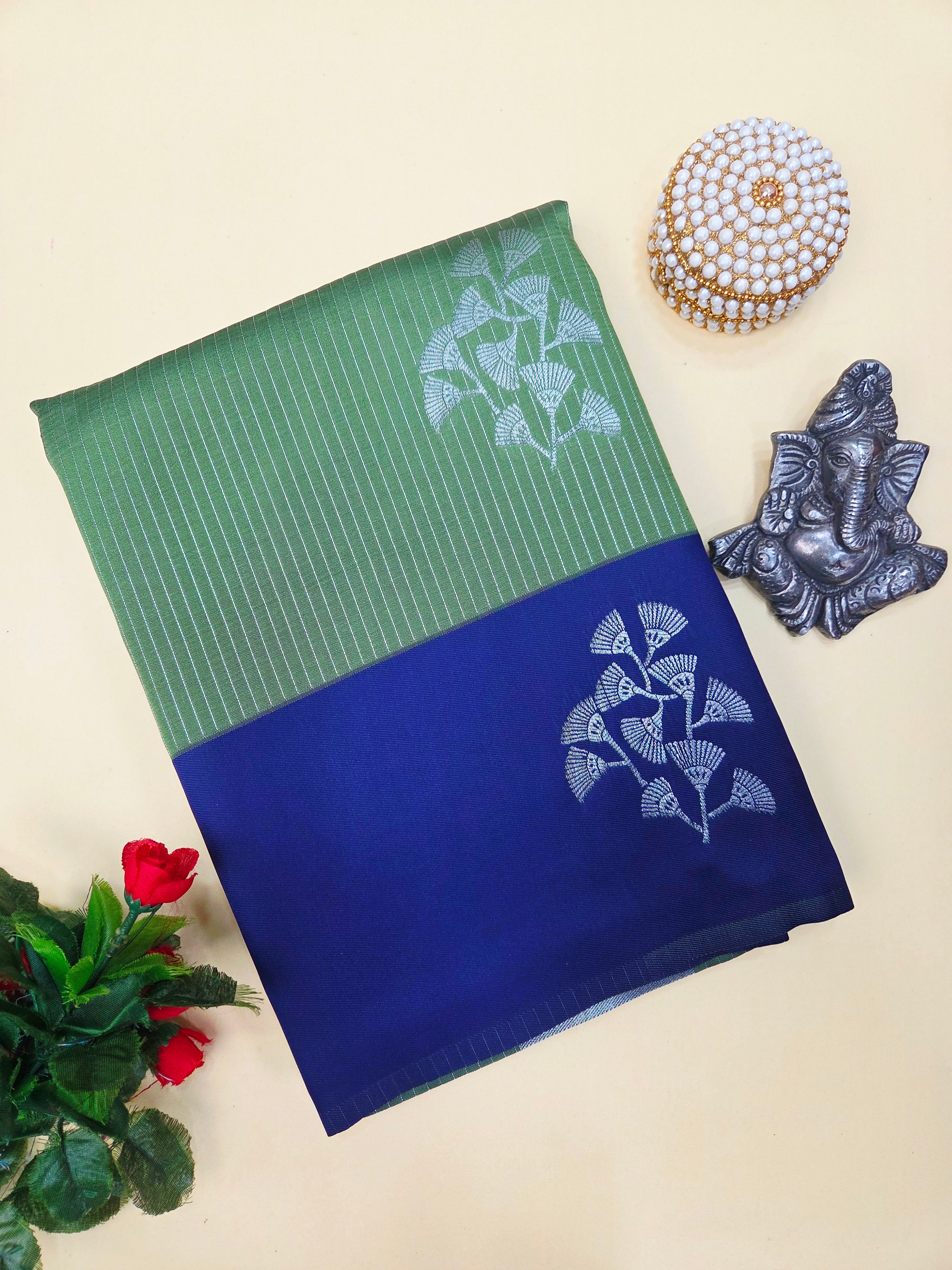 Lichi Silk Saree With Zari woven Pattern | TTDS2366