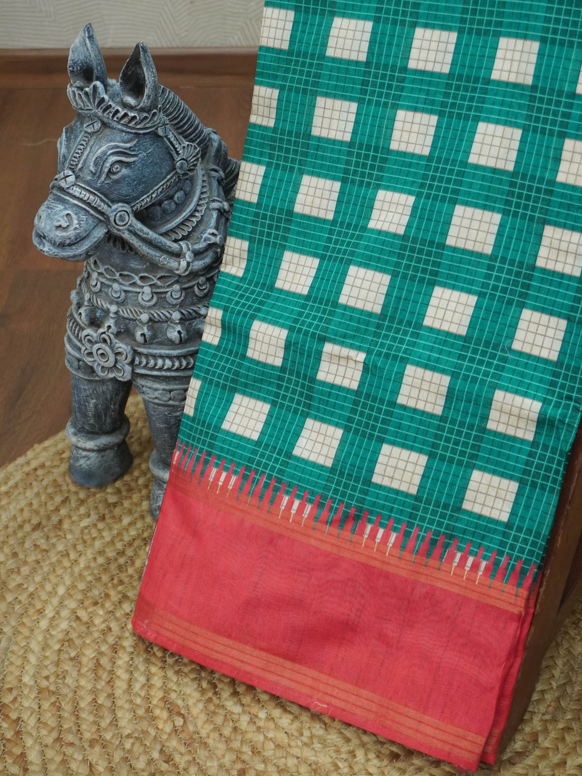 Vintage Checked Tussar Saree | TTDS3708
