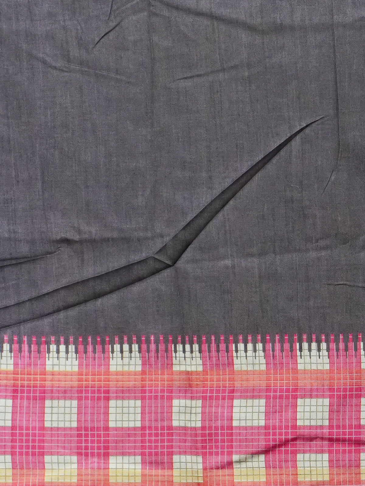 Vintage Checked Tussar Saree | TTDS3708