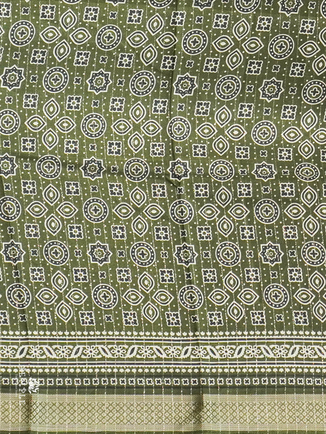 Semi Crepe Saree With Vaira Oosi Pattern | TTDS2895