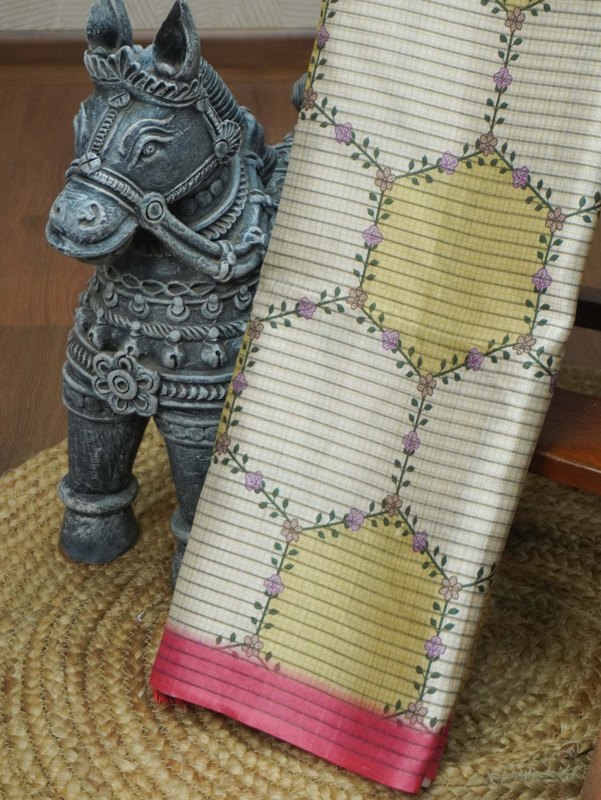 Printed Tussar Saree | TTDS3720