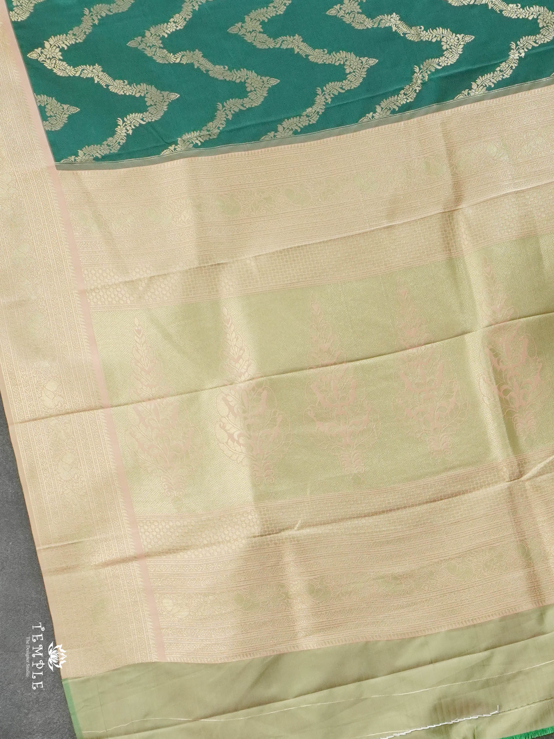 Semi Silk Saree With Zari Woven Pattern | TTDS2915
