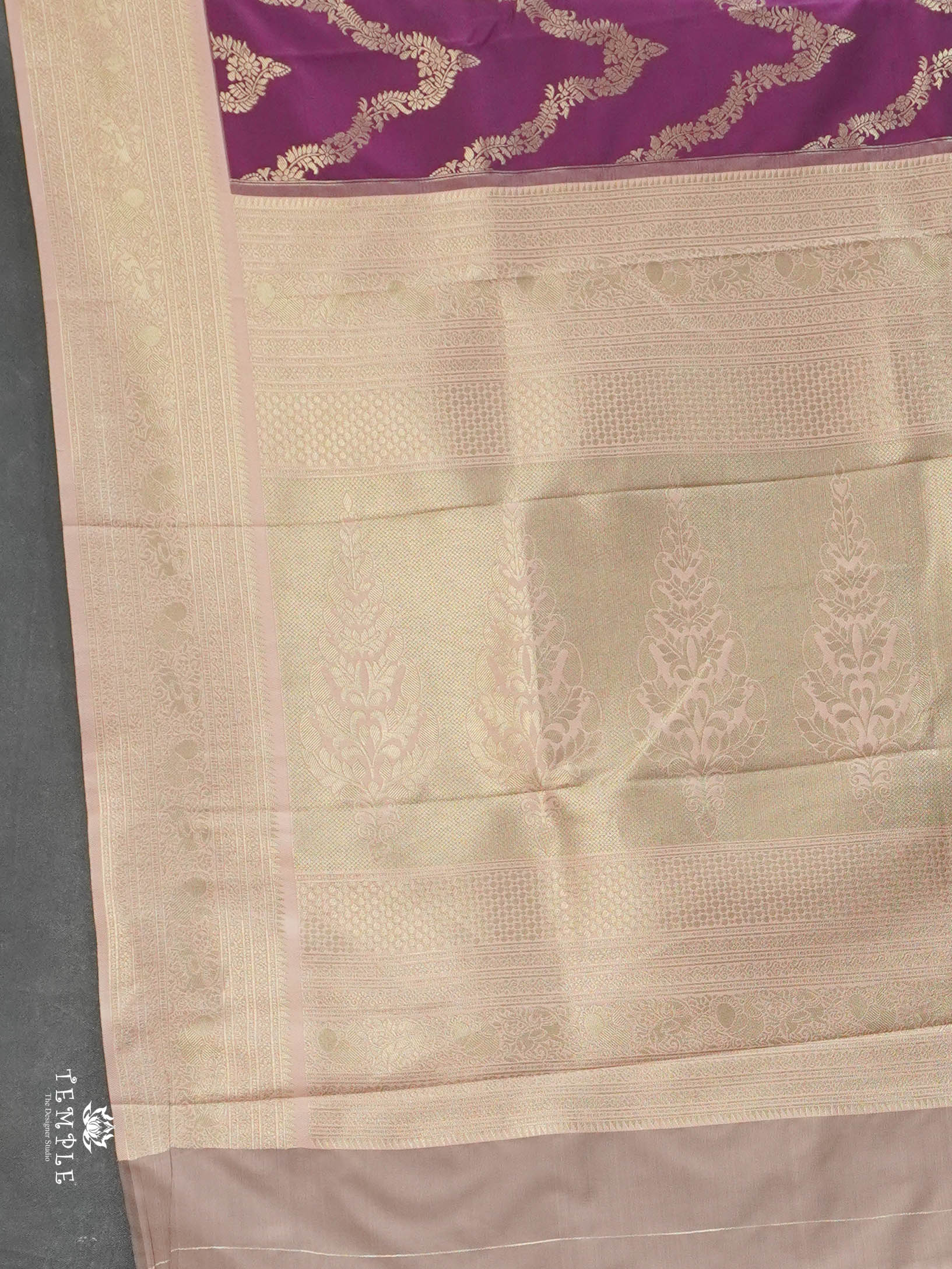 Semi Silk Saree With Zari Woven Pattern | TTDS2915
