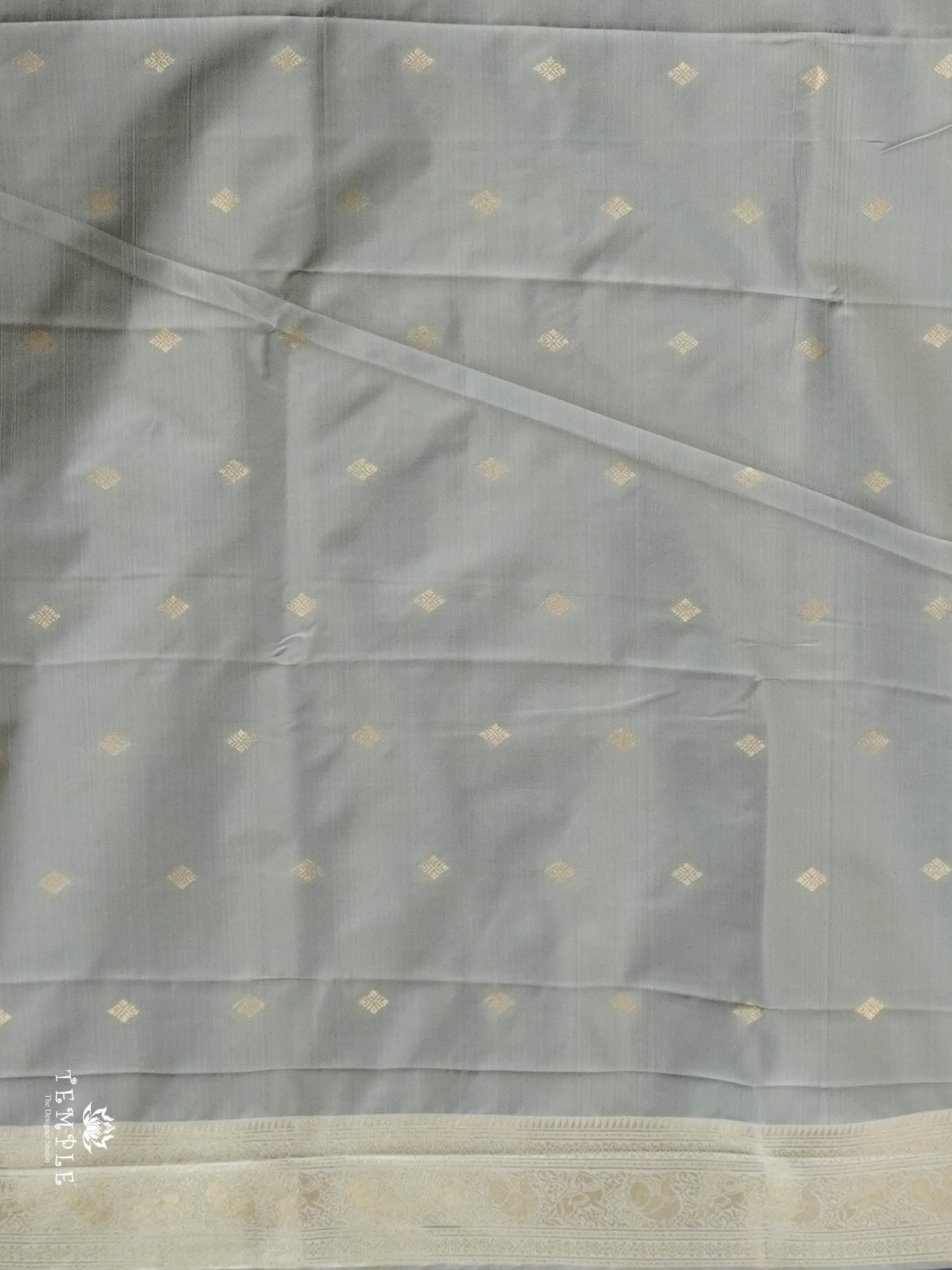 Semi Silk Saree With Zari Woven Pattern | TTDS2915