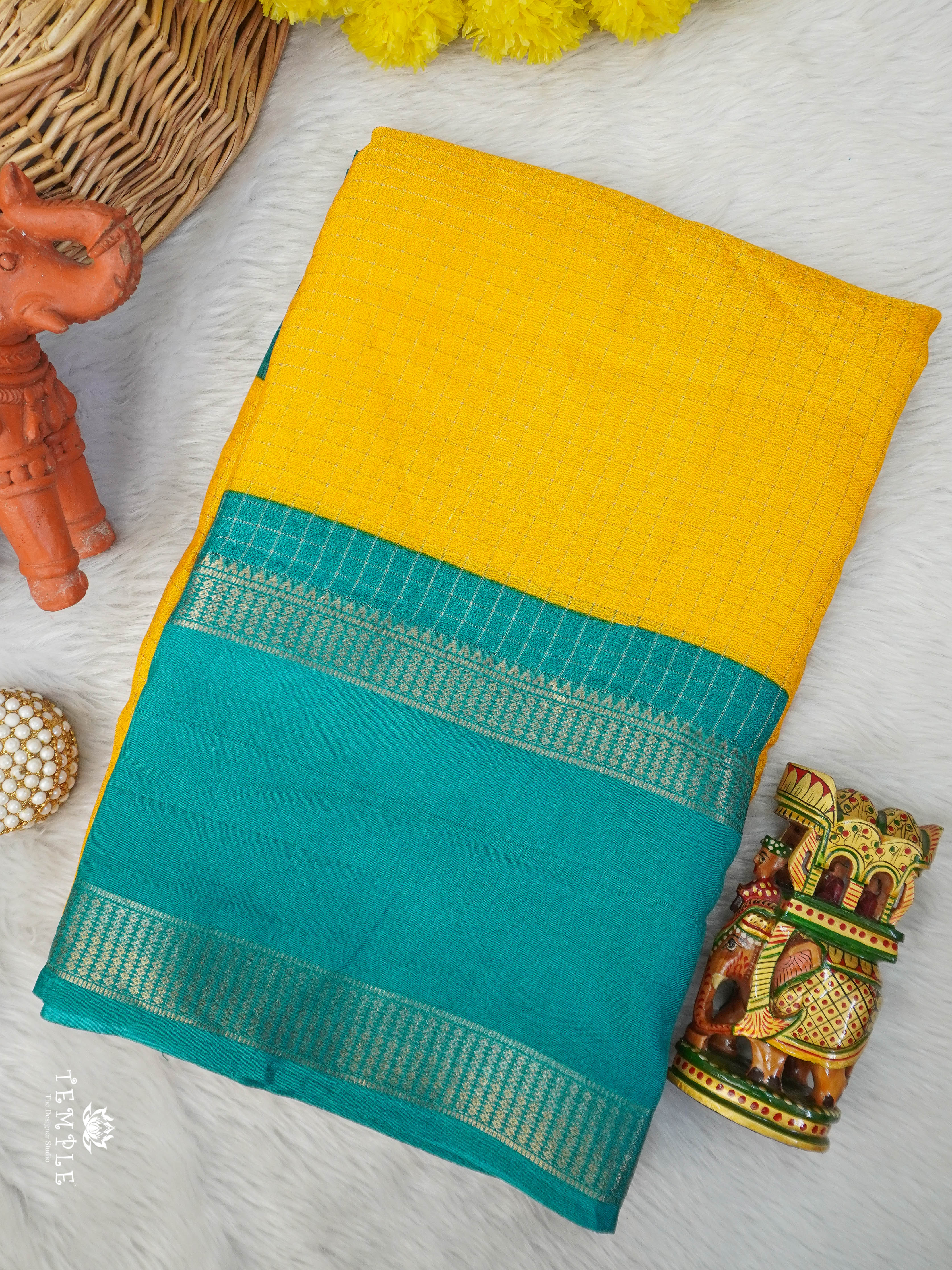 Checked Pattern Georgette Saree | TTDS2943