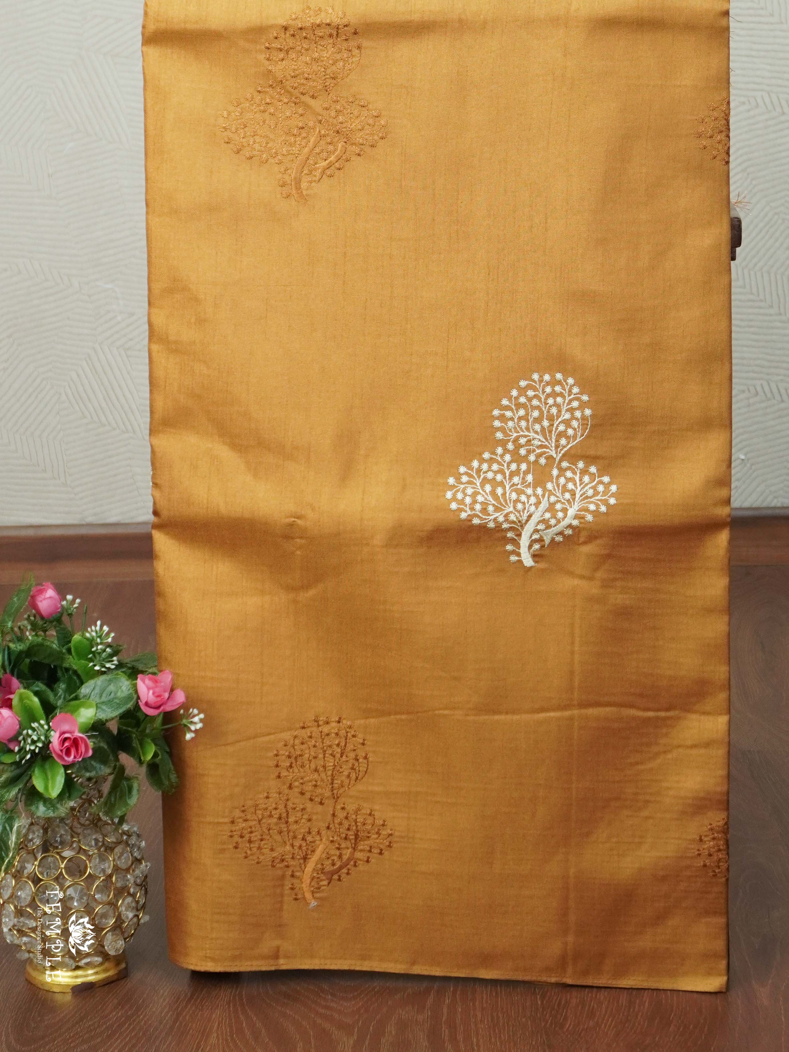 Matka Silk Saree With Thread Work | TTDS2451