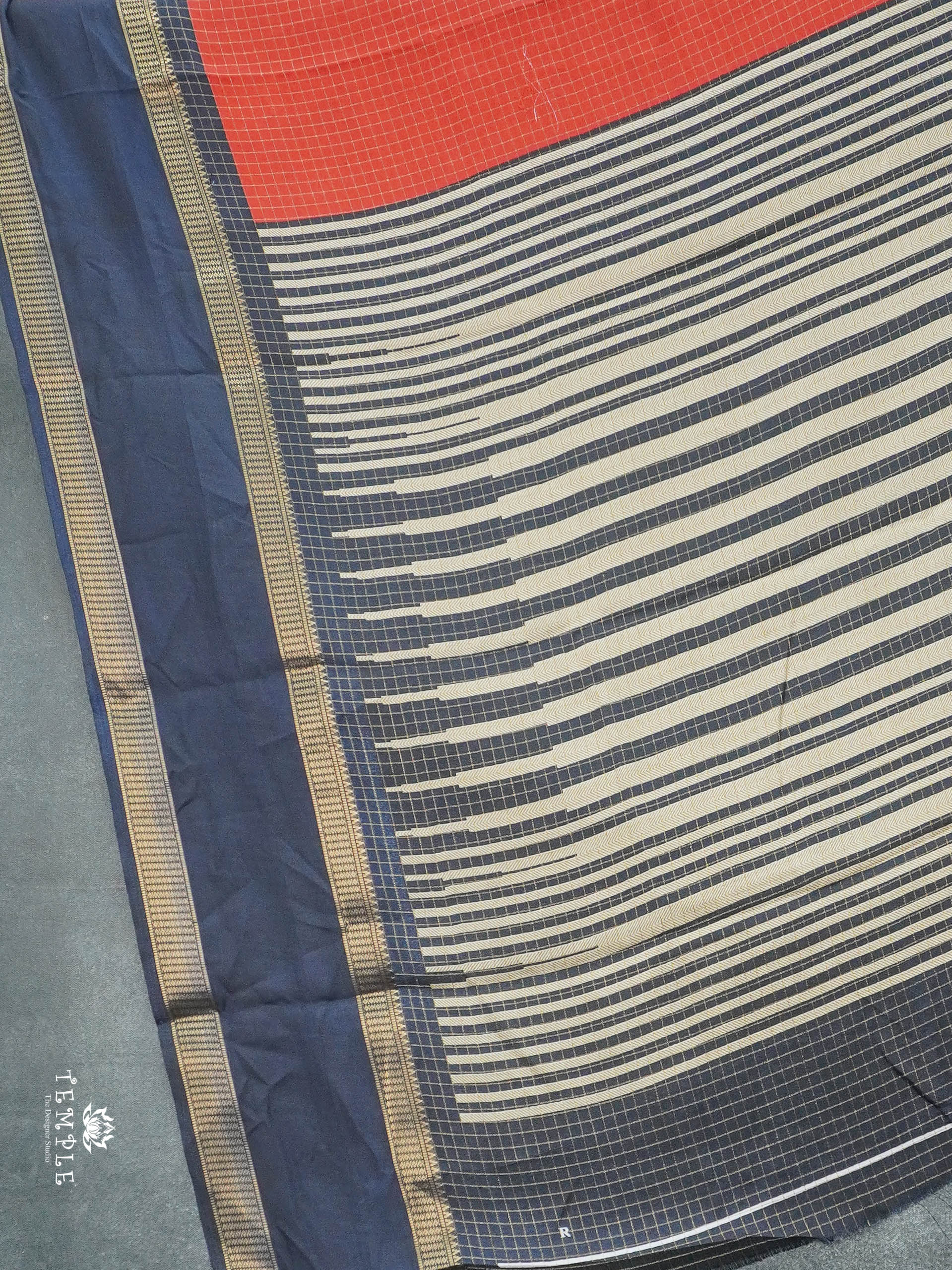 Checked Pattern Georgette Saree | TTDS2943