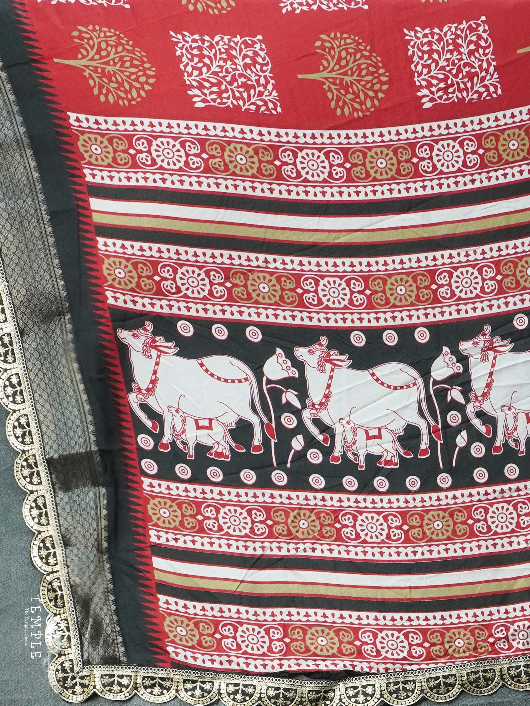 Dola Silk Saree With Scallop Border | TTDS2462