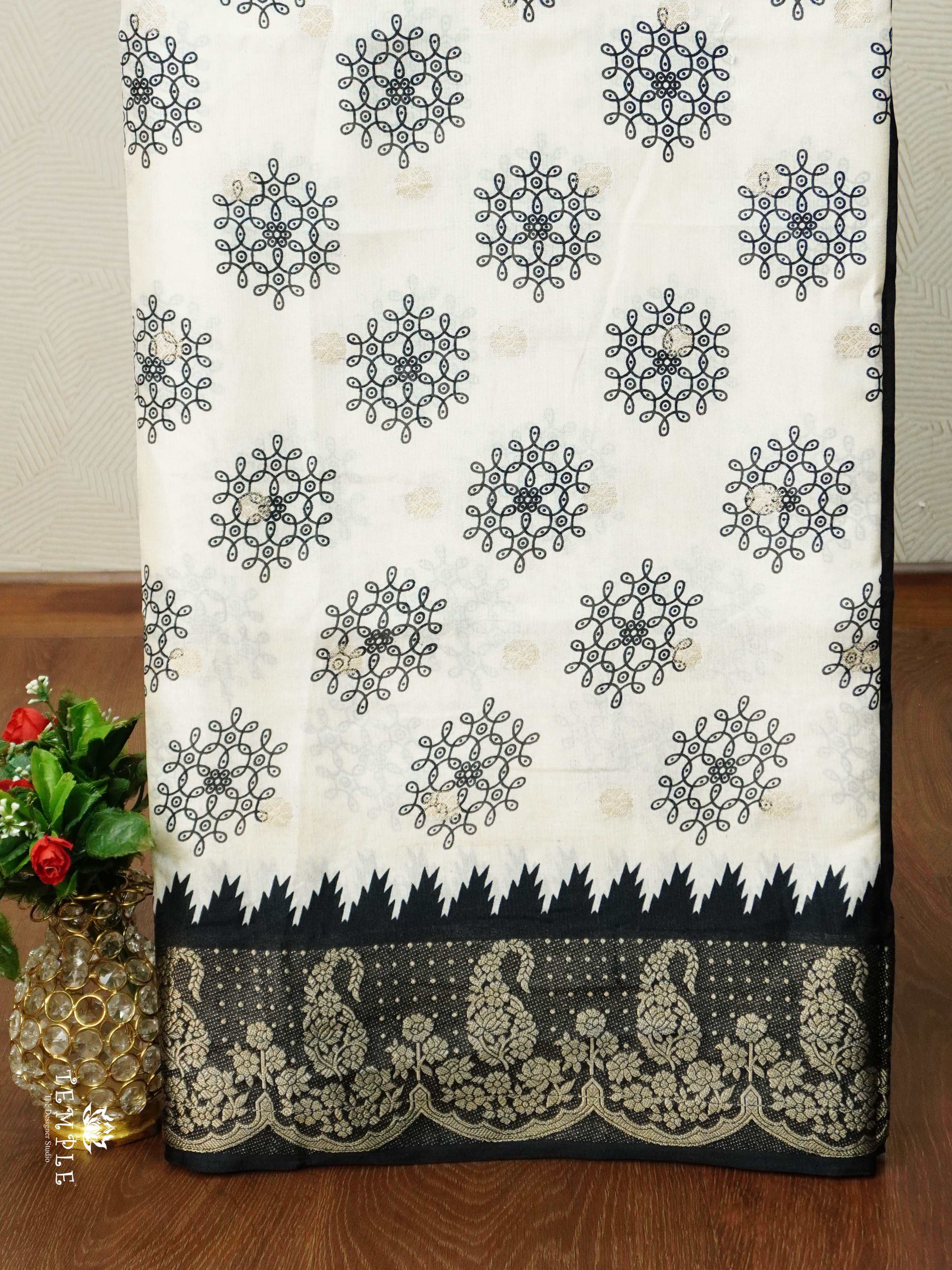 Marshmallow Saree With Kolam Prints | TTDS2498