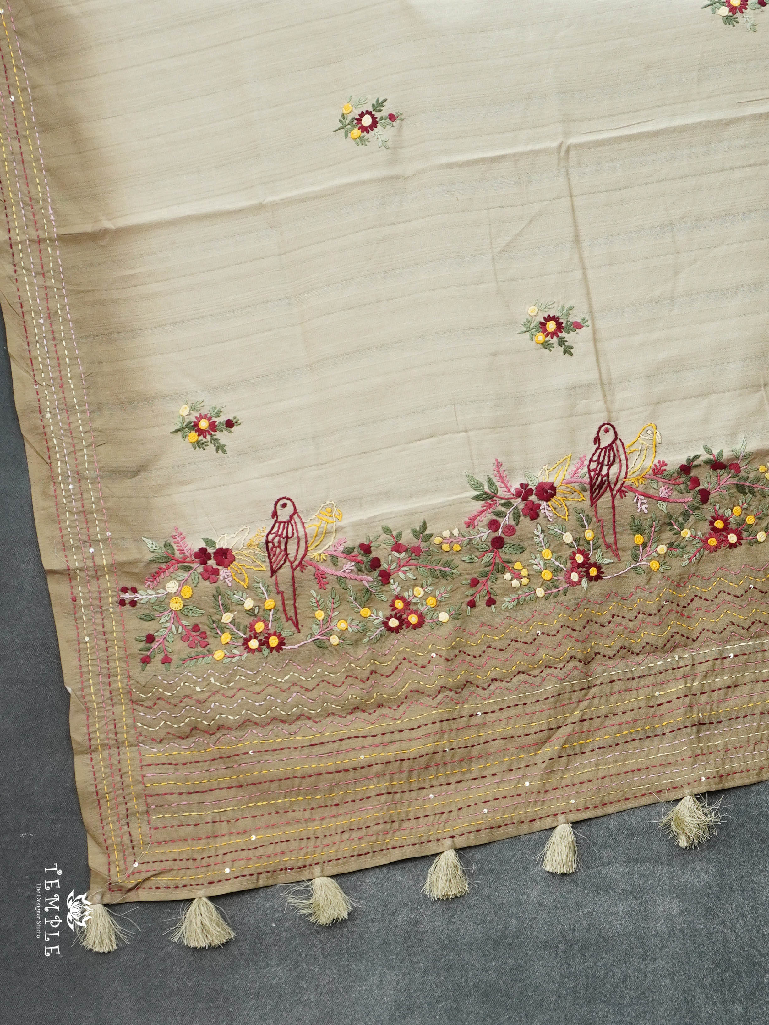 Linen Silk Saree With Kantha Work | TTDS3121