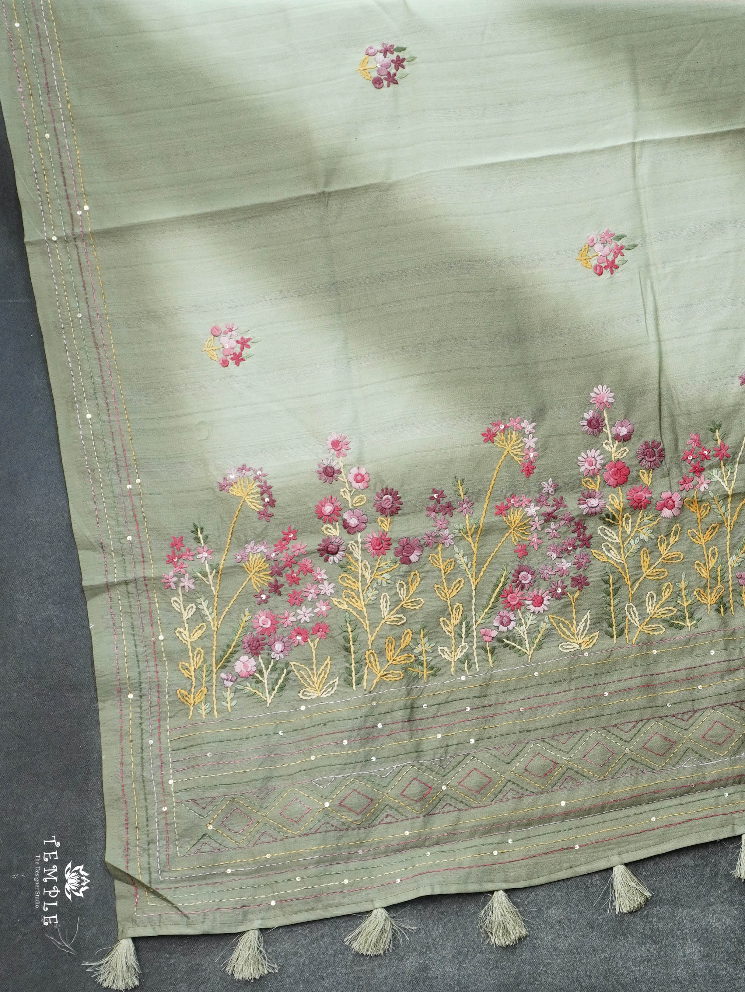 Linen Silk Saree With Kantha Work | TTDS3121