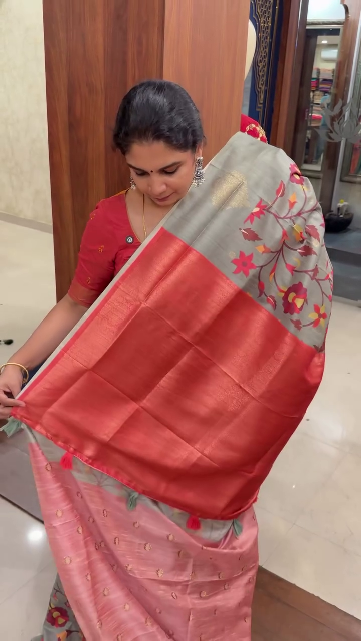 Digital Floral Printed Silk Saree With Open Border | TTDS2488