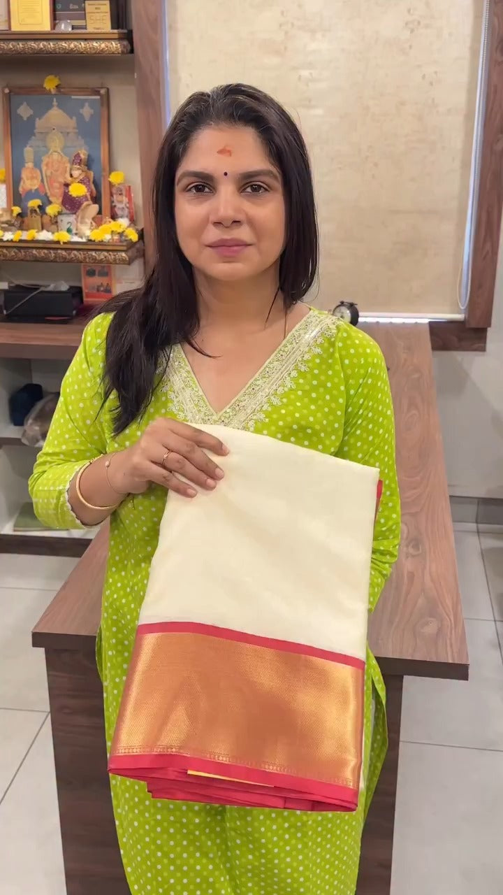 Muslin Mayuri Silk Saree 

Product Code - TTDS2640

Sale Price Rs. ...