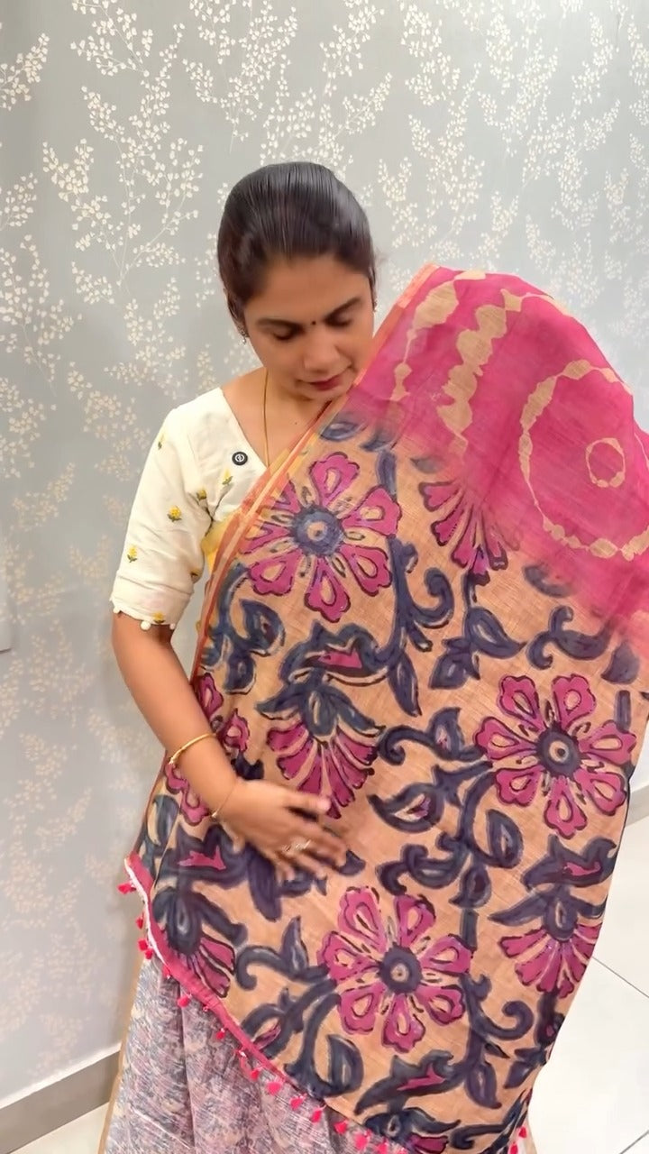 Your Favorite Is Here Again 😍⏳

Chanderi Cotton Saree | TTDS2356 |...