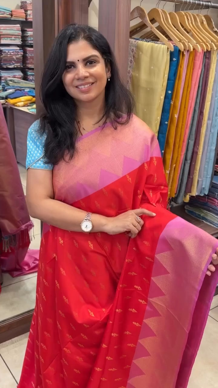 Restock Alert🔥

Semi Soft Silk Saree

Product Code - TTDS2140

Sal...