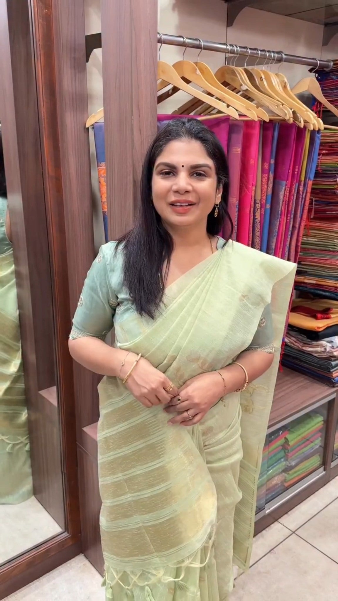 Linen Silk Saree 

Product Code -  TTDS2522

Sale Price @ Rs. 1500/...