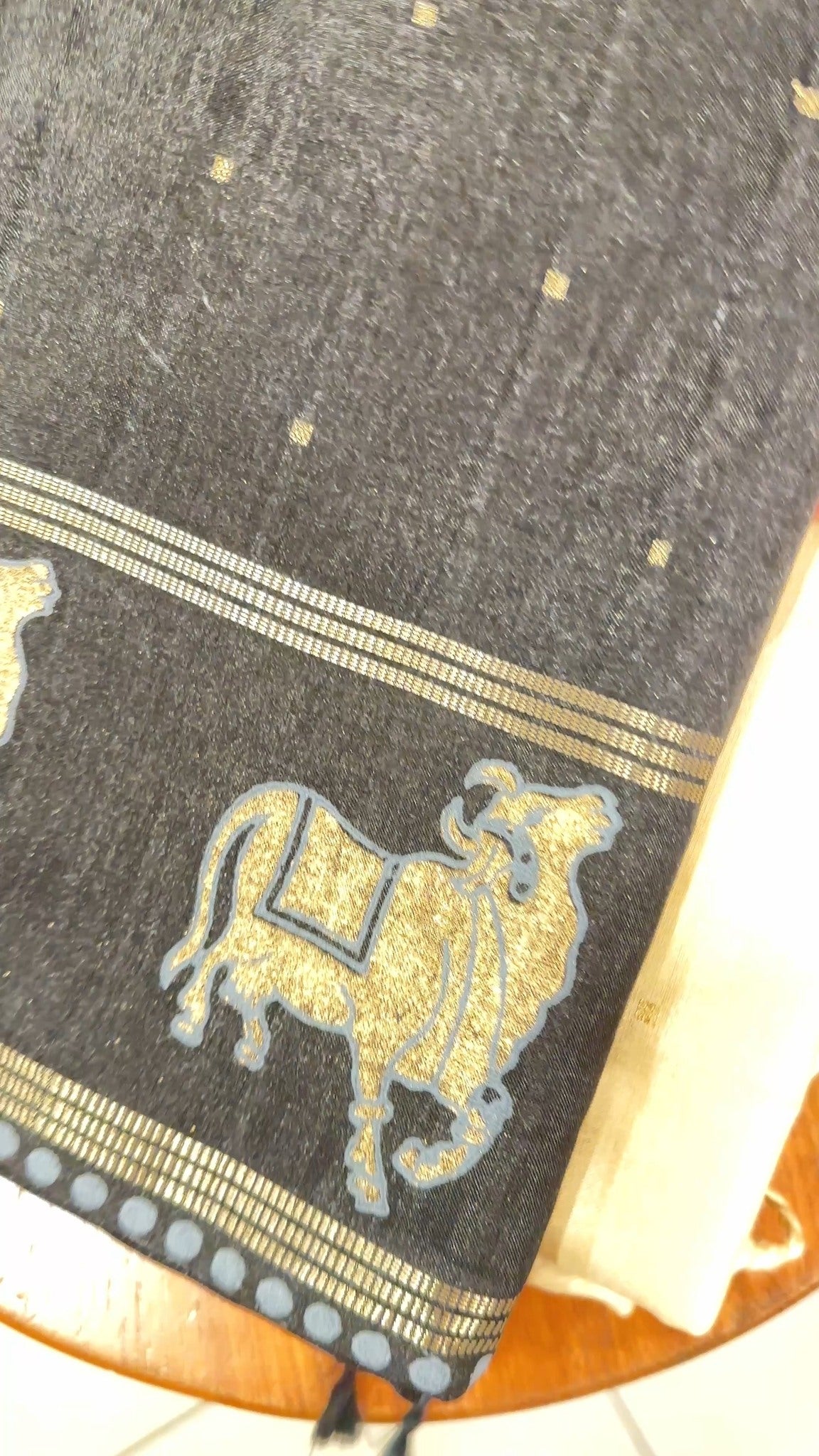 Handloom Silk Saree 

Product Code - TTDS2712

Tag Price @ Rs. 2900...