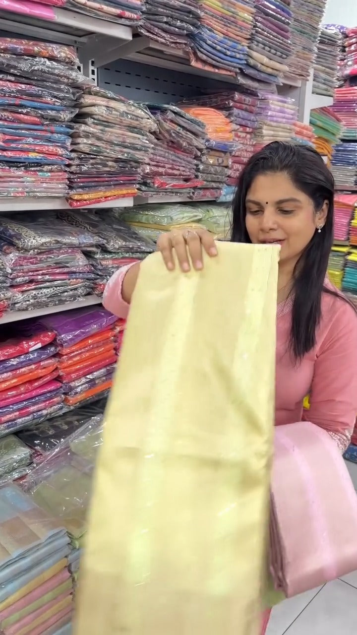 Tissue Organza Saree

Product Code - TTDS2567

Tag Price @ Rs.1300/...