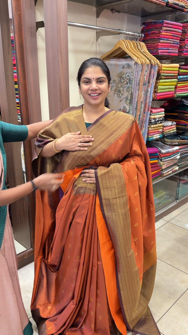 Semi Silk Sarees

Offer Price @ Rs. 1500/-
Tag Price @ Rs.1700/-

L...