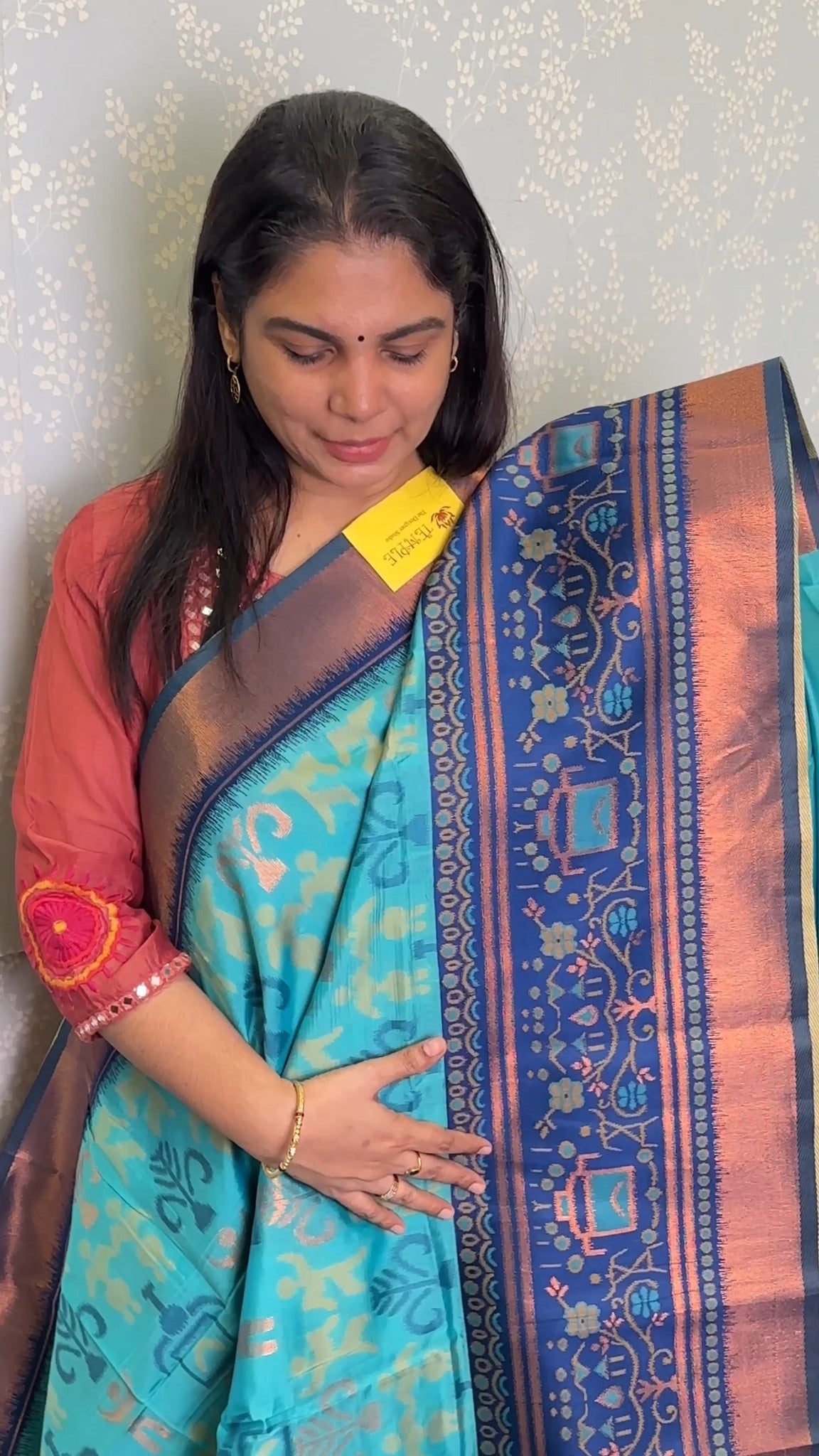 Warli Printed Art Silk Sarees Collections

Sale Price @ Rs. 900/-
R...