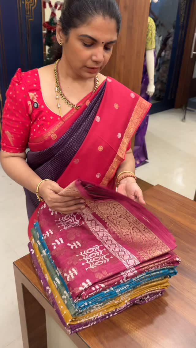 #sareelove #sareeindia #reelsinstagram #sareefashion #trendingreels
