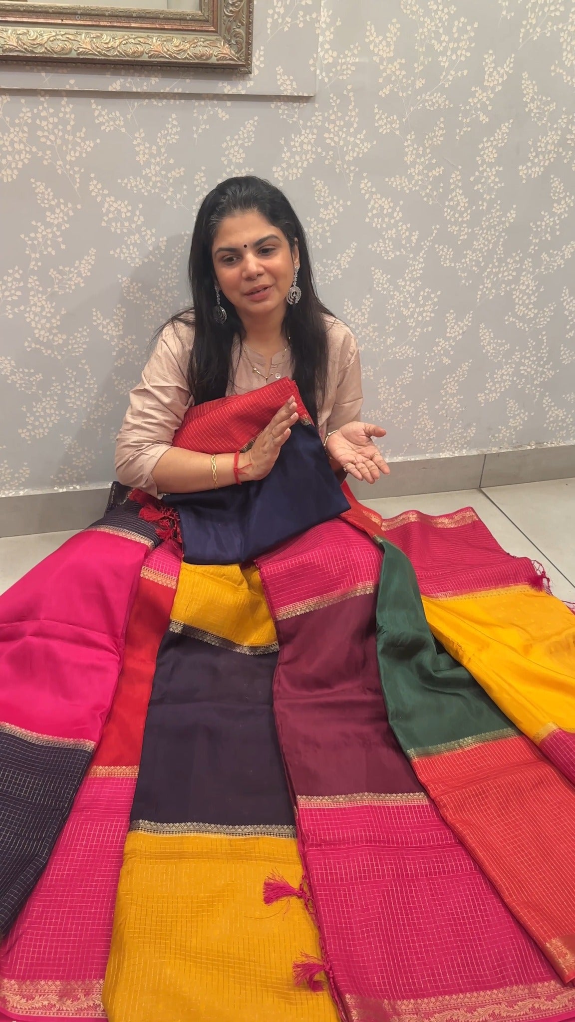 ✨ Wrap yourself in timeless elegance with this Semi Mysore Silk Sar...