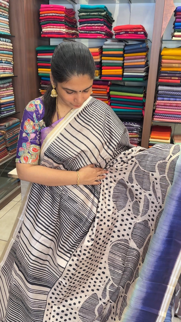 ✨ Elegance in every fold ✨

Drape yourself in the timeless charm of...