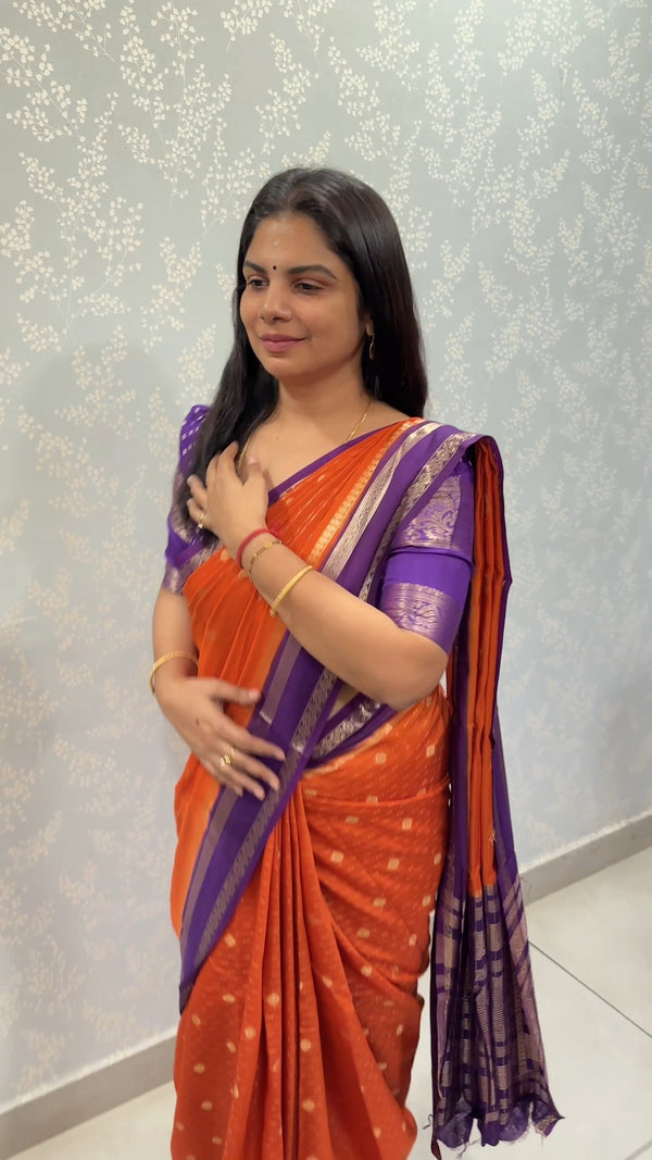 Simply stunning, effortlessly graceful ✨

#sareeindia #saree #trend...