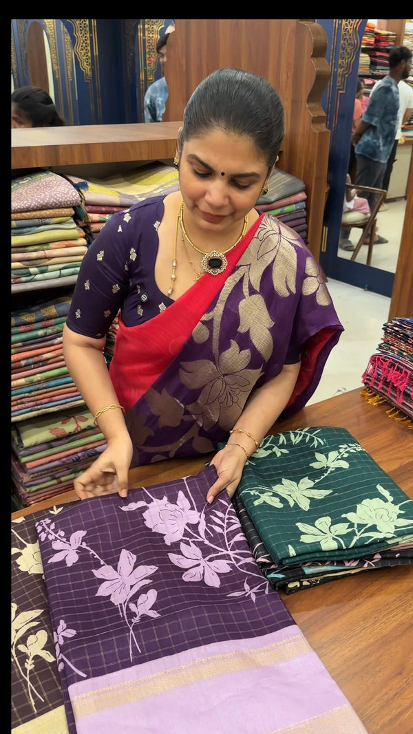 Printed Checked Saree

Classic checks with a stylish touch ✨

A per...