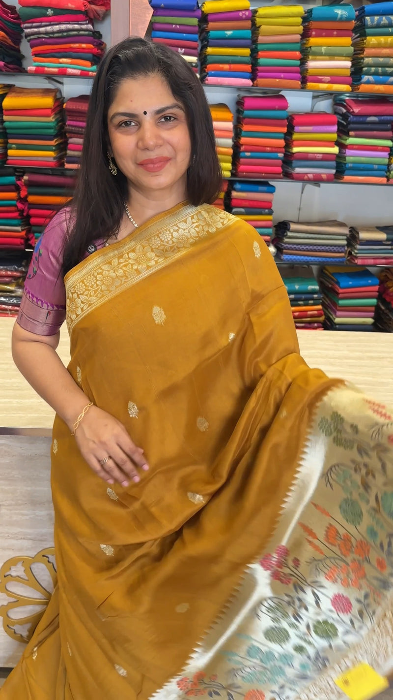 ✨ Jute Silk Sarees ✨

Grace meets earthy elegance 🤎
Our Jute Silk ...